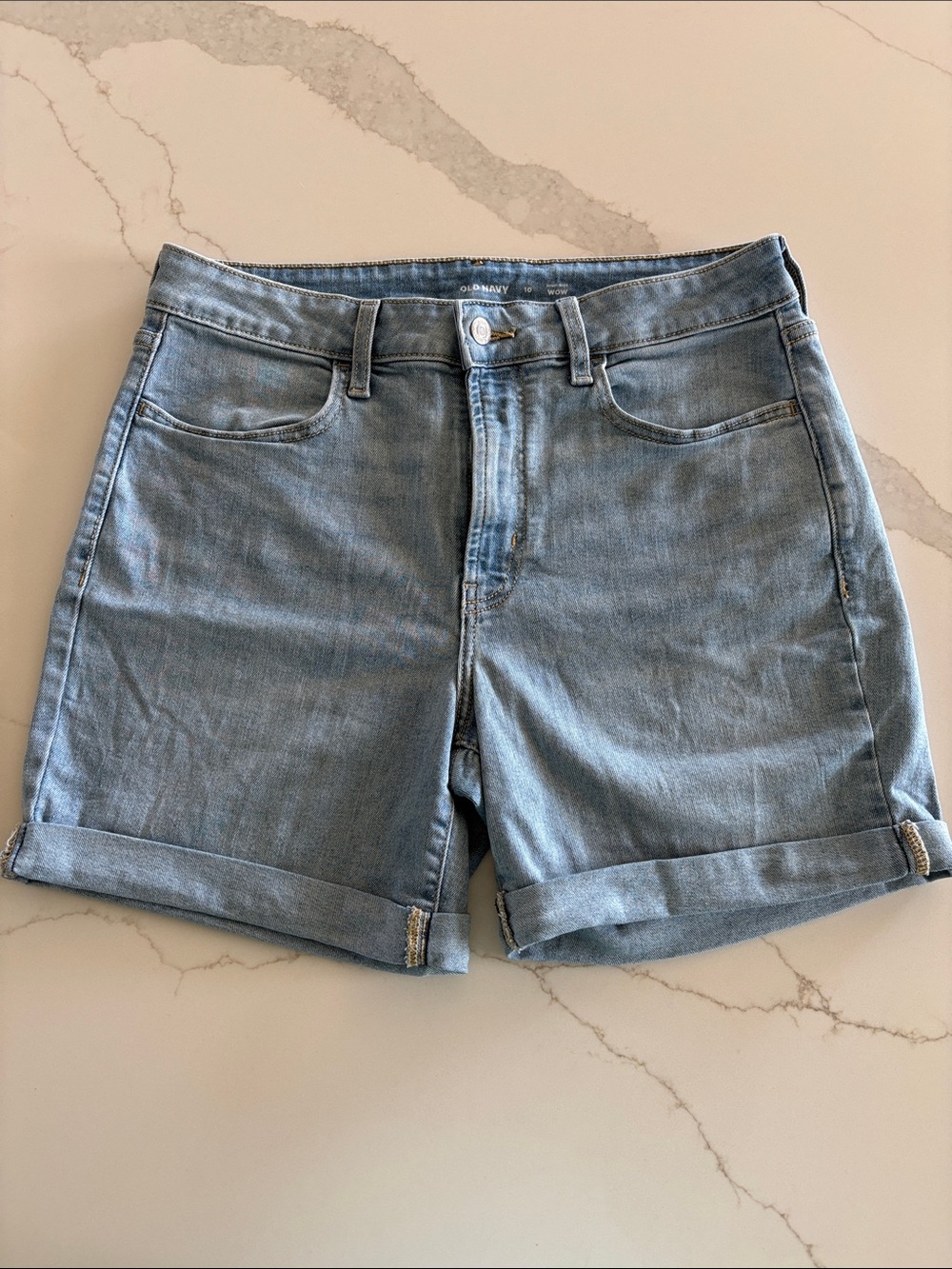 Old Navy High Rise Wow Light Wash Denim Roll-Cuff Shorts